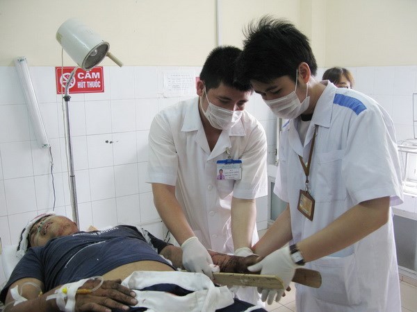 Vụ xe tải đấu đầu với xe khách làm 15 người bị thương tại Khánh Hòa 8 người đã được xuất viện